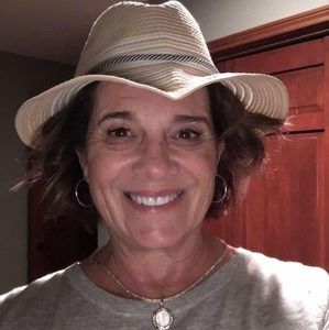 Meet your Posher, Sharon